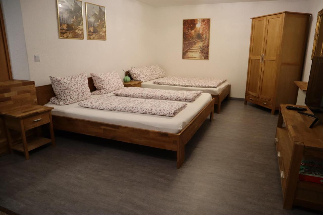 Ferienwohnung Tislenko รูสท์ ภายนอก รูปภาพ