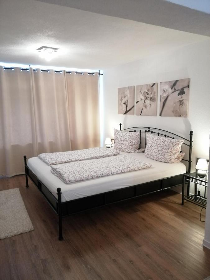 Ferienwohnung Tislenko รูสท์ ภายนอก รูปภาพ